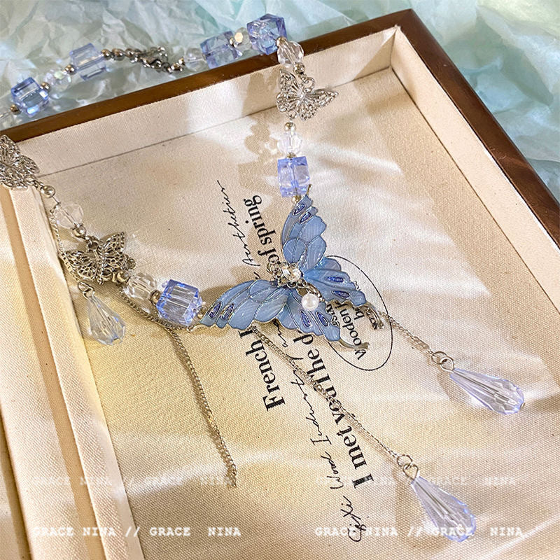 Sweet and cool style heavy necklace for women